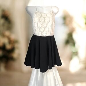 Prom dress by Cream & sugar dress new with tags size Small lace top black bottom